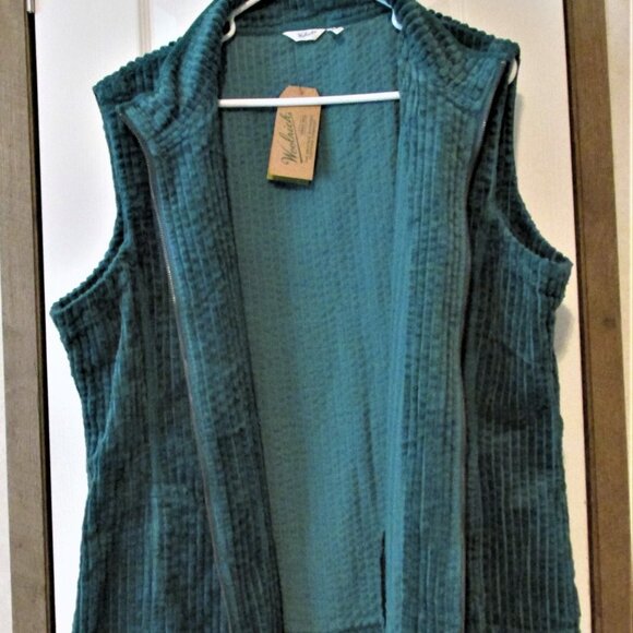 Kingsdale Corduroy Vest by Woolrich - Picture 2 of 7